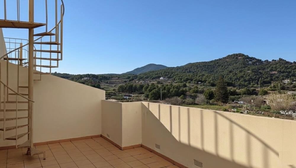 Property 2463 - Image 4